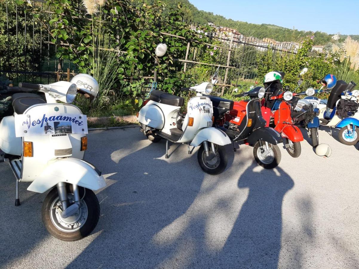 Le Stanze Di Bacco Cagnano Amiterno Exterior foto
