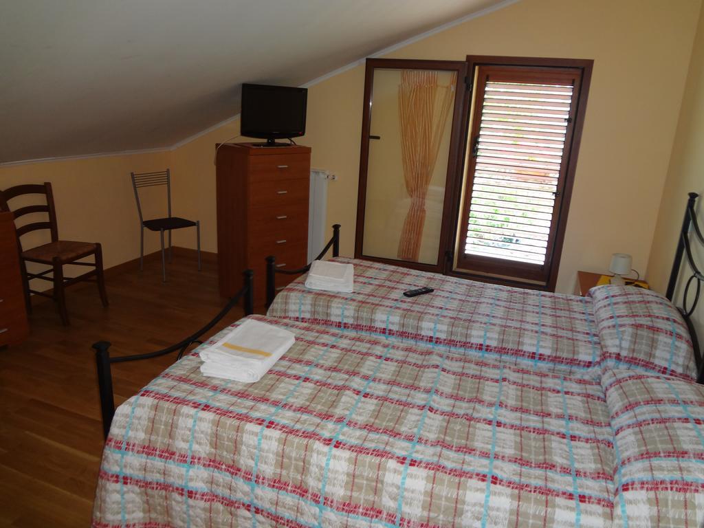 Le Stanze Di Bacco Cagnano Amiterno Quarto foto