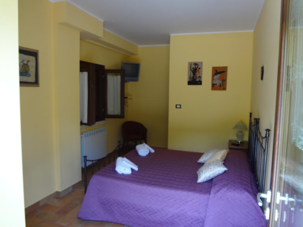 Le Stanze Di Bacco Cagnano Amiterno Quarto foto