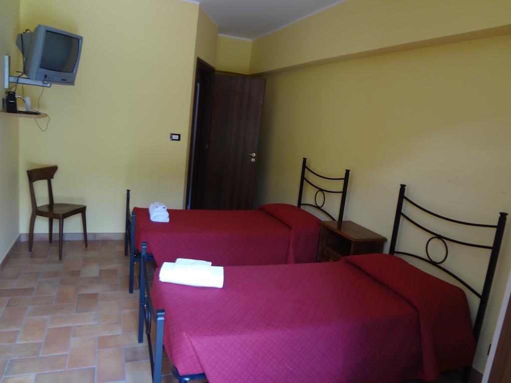 Le Stanze Di Bacco Cagnano Amiterno Quarto foto